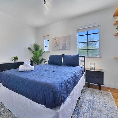 Appartamento Large & Bright Sleep Up To 8 Only 2Min From Ocean! Miami Beach Esterno foto