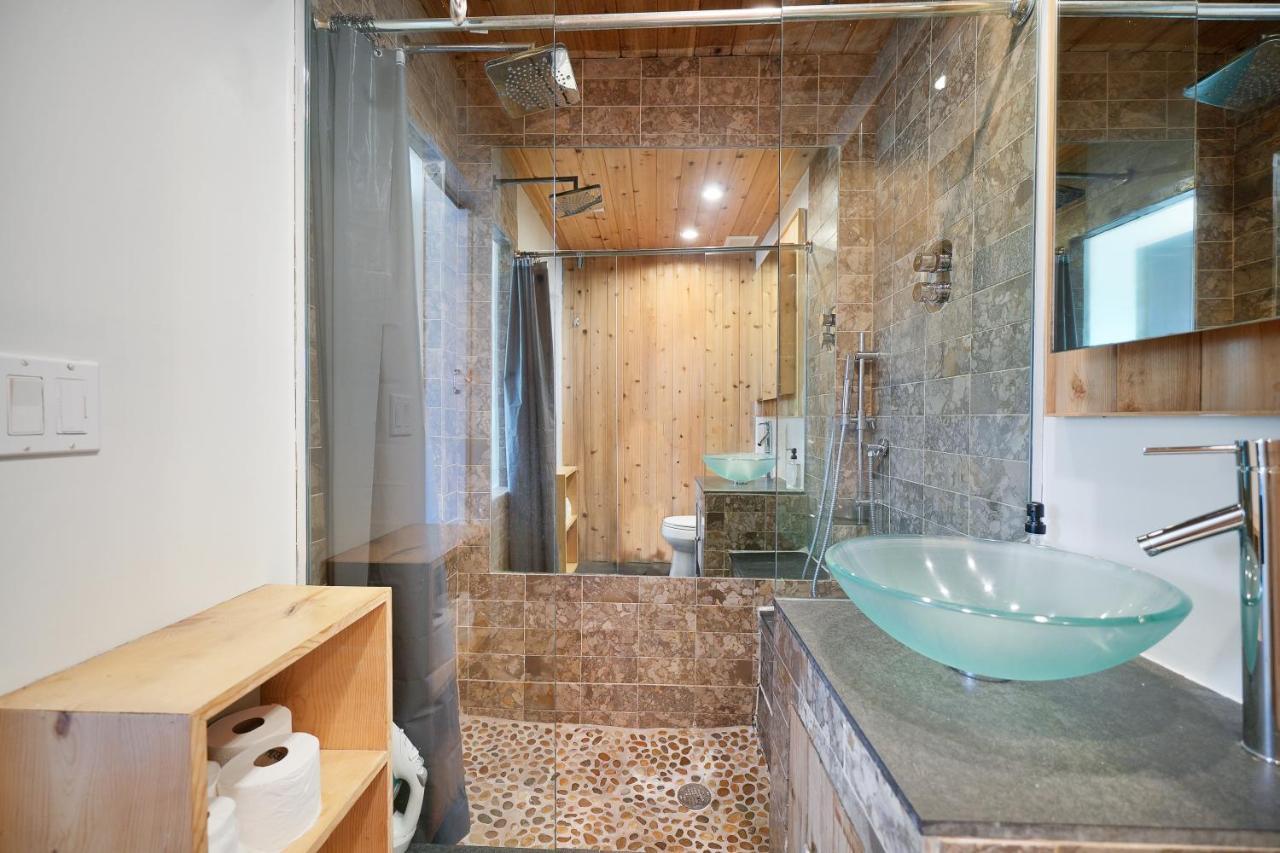 Appartamento Large & Bright Sleep Up To 8 Only 2Min From Ocean! Miami Beach Esterno foto