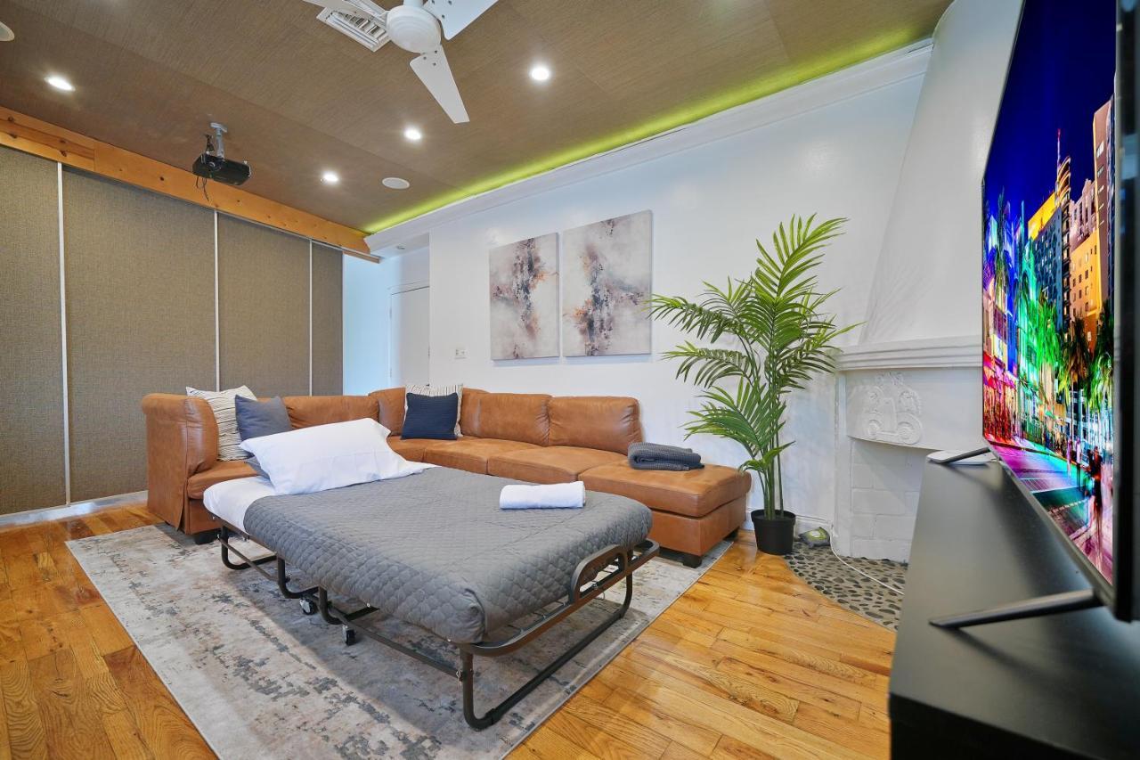 Appartamento Large & Bright Sleep Up To 8 Only 2Min From Ocean! Miami Beach Esterno foto