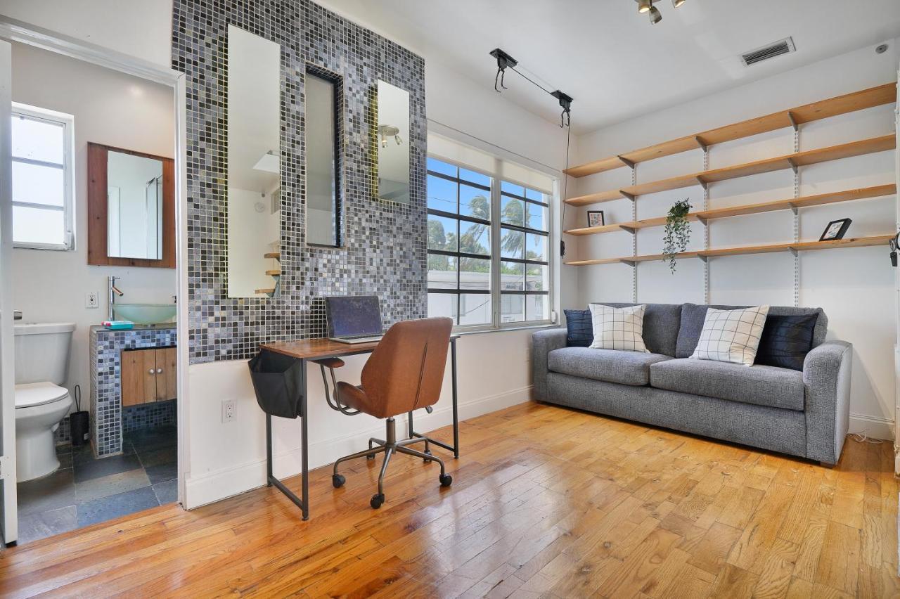 Appartamento Large & Bright Sleep Up To 8 Only 2Min From Ocean! Miami Beach Esterno foto